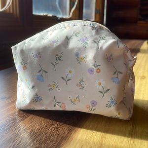 Floral Cometic Pouch